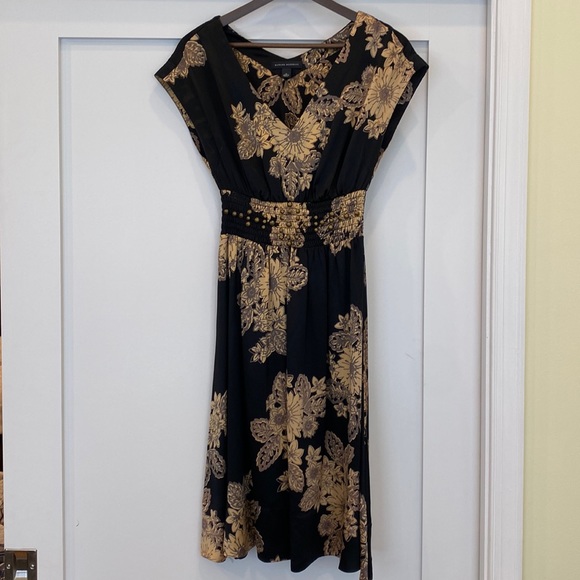 anyone but you blue satin dress Light Lace-Up Stretch With Knot-Back And Seamline Det Color:Black/Taupe and the secure back USW282024MonDay Wear Tights Black Dress
